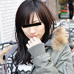 素人美少女娘を車内に連れ込み、玩具で悪戯　さおり　トリプルエックス